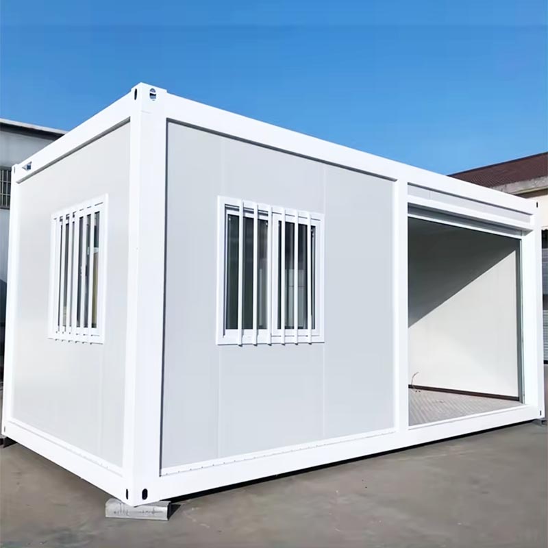 Container House στη ζούγκλα